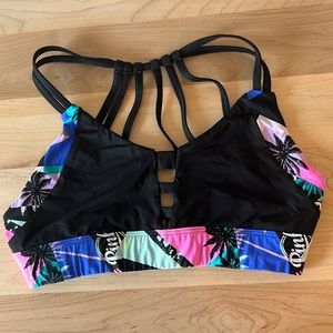 Victoria’s Secret PINK Sports Bra